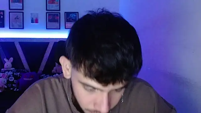 Sebasxxl12 online show from October 2025 01:42:02 PM