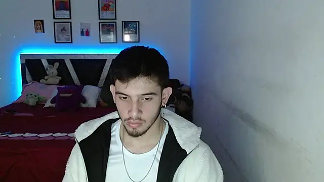 Sebasxxl12 online show from February 2026 09:13:02 PM