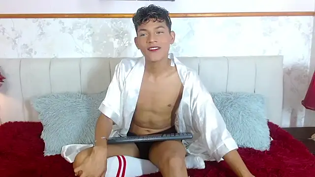 Snapshot of Sammy_Millers chatting on October 2025 06:31:02 PM Sammy Millers online show from October 2025 06:31:02 PM