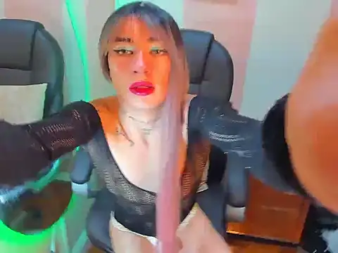 Mila Leon online show from November 2025 03:49:01 AM