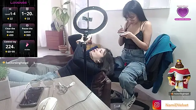 Snapshot of NamiDVelvet chatting on October 2025 08:07:01 PM NamiDVelvet online show from October 2025 08:07:01 PM