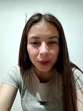 Snapshot of EmmaValencia_ chatting on October 2025 04:46:01 AM EmmaValencia online show from October 2025 04:46:01 AM