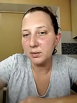 Snapshot of SeleettaNi chatting on October 2025 10:18:02 PM SeleettaNi online show from October 2025 10:18:02 PM