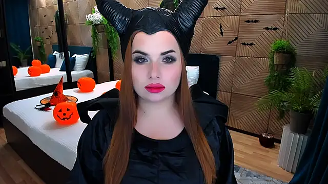 Snapshot of EnlightenmentOfLove chatting on November 2025 01:07:02 AM EnlightenmentOfLove online show from November 2025 01:07:02 AM