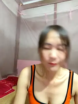 Snapshot of Yaya_tara chatting on October 2025 09:21:02 AM Yaya tara online show from October 2025 09:21:02 AM