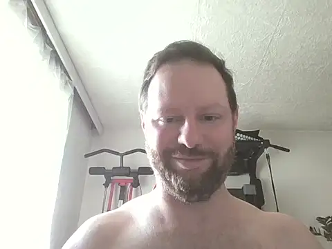 Snapshot of Lukmeister91 chatting on June 2026 07:32:02 AM Lukmeister91 online show from June 2026 07:32:02 AM