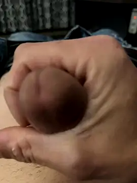 Snapshot of littleguybigdick1564 chatting on November 2025 01:03:01 PM littleguybigdick1564 online show from November 2025 01:03:01 PM