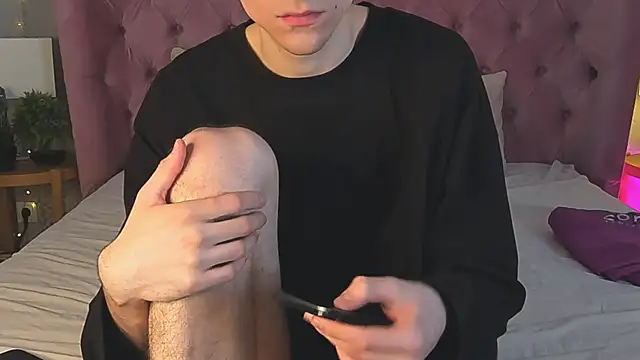 Snapshot of Ellis_Rin chatting on November 2025 08:42:02 PM Ellis Rin online show from November 2025 08:42:02 PM