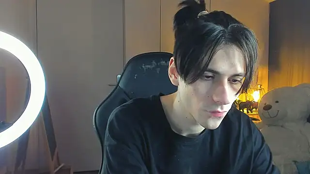 Snapshot of Ellis_Rin chatting on November 2025 09:47:01 PM Ellis Rin online show from November 2025 09:47:01 PM