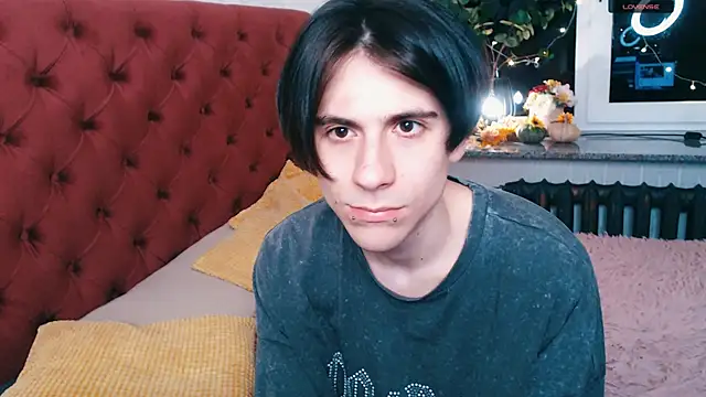 Snapshot of Ellis_Rin chatting on November 2025 06:41:02 PM Ellis Rin online show from November 2025 06:41:02 PM