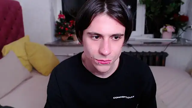 Snapshot of Ellis_Rin chatting on December 2025 02:53:01 AM Ellis Rin online show from December 2025 02:53:01 AM