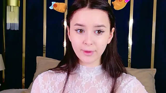 Snapshot of EvaSwen chatting on May 2026 11:07:01 AM EvaSwen online show from May 2026 11:07:01 AM