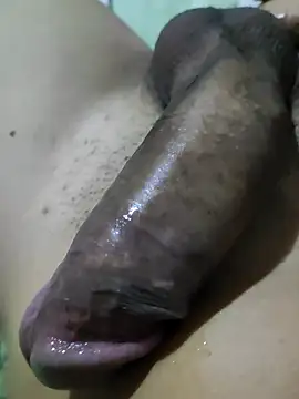 Snapshot of CDD021 chatting on September 2025 01:05:02 PM CDD021 online show from September 2025 01:05:02 PM