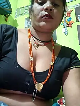 Snapshot of Hotty_ruvi chatting on October 2025 05:36:02 PM Hotty ruvi online show from October 2025 05:36:02 PM