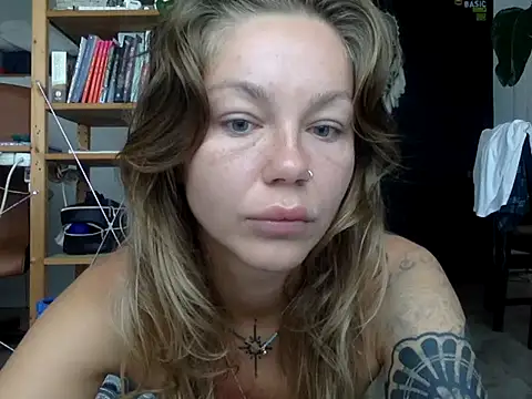 MiraLuna online show from September 2025 07:57:01 AM