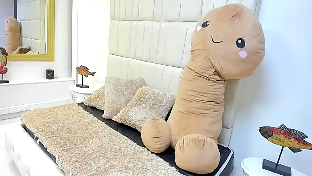 lola cook online show from December 2025 07:23:02 PM