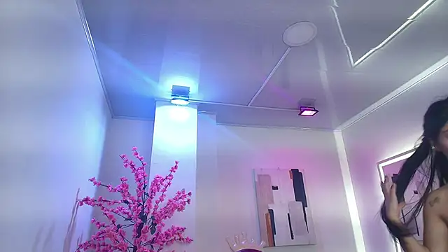 Gabriela milani online show from November 2025 11:25:02 AM