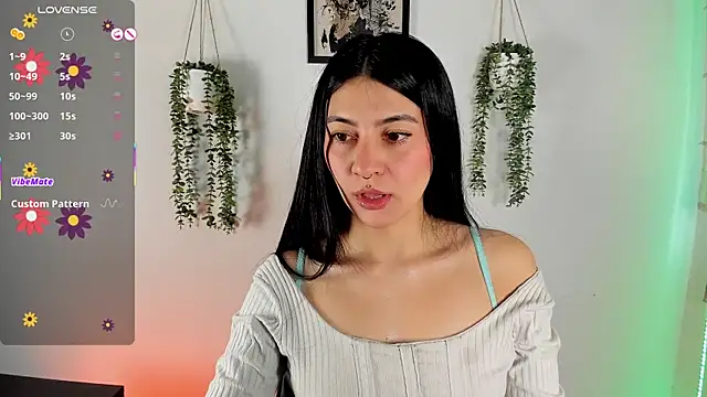 emma-green0 online show from October 2025 12:01:02 PM