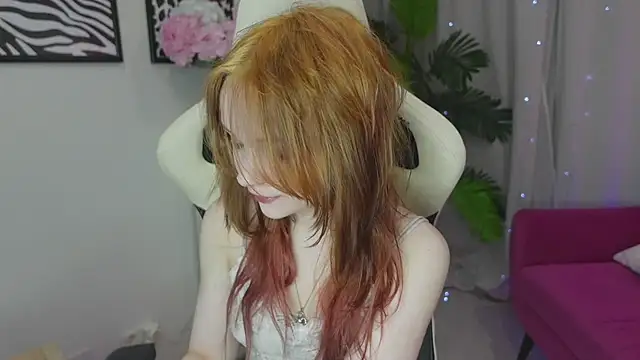 Staymonica online show from February 2026 12:48:02 PM