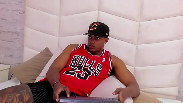 Snapshot of jax_black chatting on November 2025 07:13:02 PM jax black online show from November 2025 07:13:02 PM