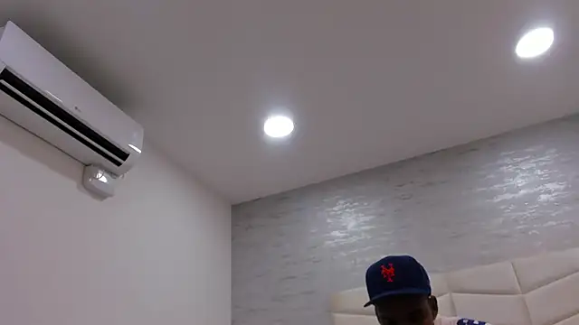 Snapshot of jax_black chatting on November 2025 07:10:01 PM jax black online show from November 2025 07:10:01 PM