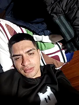 Snapshot of daniandr119 chatting on October 2025 02:53:01 AM daniandr119 online show from October 2025 02:53:01 AM