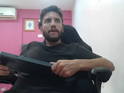 Juan FelipeX01 online show from December 2025 12:38:02 AM