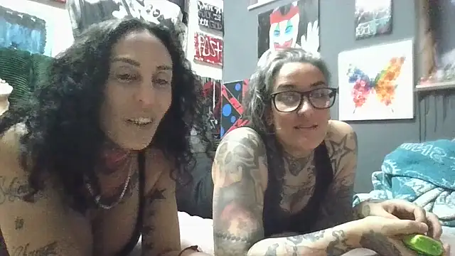Snapshot of inkdhollow1 chatting on August 2026 06:07:02 PM inkdhollow1 online show from August 2026 06:07:02 PM