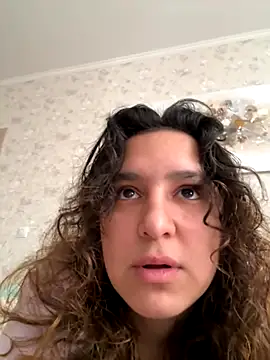 Luisaa rosee online show from October 2025 12:01:02 PM