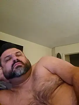 Roddog18 online show from December 2025 01:31:01 PM