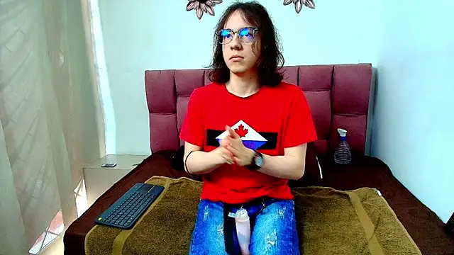 SnowyX  online show from October 2025 12:47:01 PM