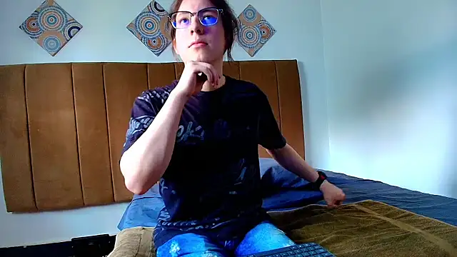 SnowyX  online show from October 2025 08:53:02 PM