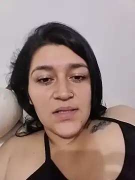 alejitasweet online show from November 2025 03:12:02 AM