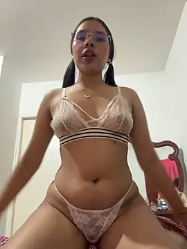 Brianna bunny05 online show from November 2025 03:31:01 AM