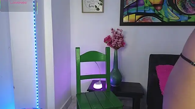 Cleohot999 online show from October 2025 06:52:02 PM