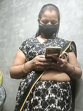 Snapshot of Bhabhi_jaan10 chatting on October 2025 03:47:02 PM Bhabhi jaan10 online show from October 2025 03:47:02 PM