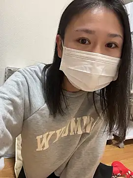 mia2 jp online show from November 2025 11:54:01 AM