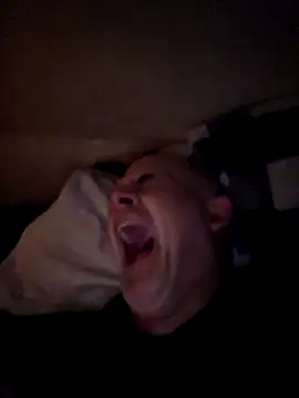 Snapshot of DeeBestEver chatting on October 2025 12:00:02 PM DeeBestEver online show from October 2025 12:00:02 PM