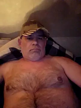 Snapshot of DeeBestEver chatting on October 2025 12:15:02 AM DeeBestEver online show from October 2025 12:15:02 AM