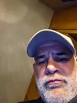 Snapshot of DeeBestEver chatting on June 2026 09:58:01 AM DeeBestEver online show from June 2026 09:58:01 AM