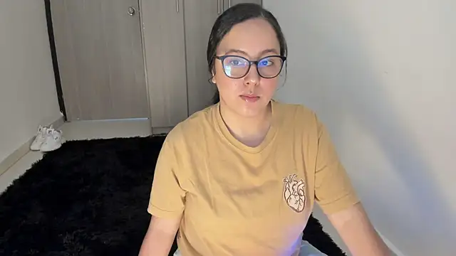 Venus cat  online show from October 2025 02:59:02 PM