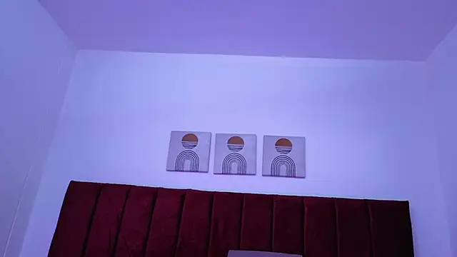 Zoe Blond online show from November 2025 04:34:02 AM