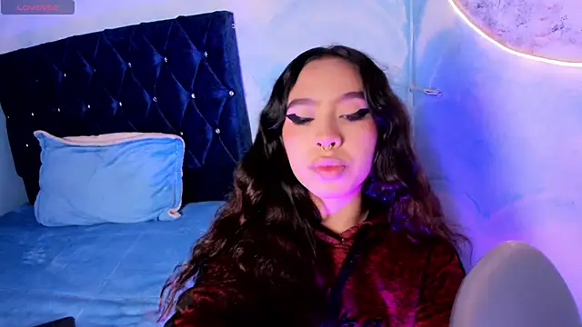 laylaa fox online show from October 2025 06:52:02 PM
