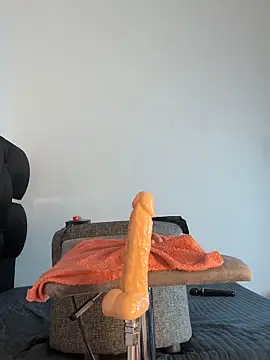 Snapshot of MerliaSsomer chatting on October 2025 01:17:02 AM MerliaSsomer online show from October 2025 01:17:02 AM