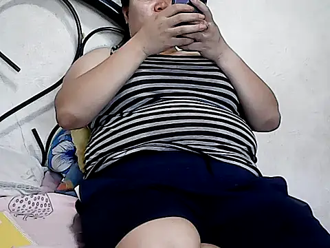 Snapshot of HornyPussie69 chatting on June 2026 12:46:02 AM HornyPussie69 online show from June 2026 12:46:02 AM