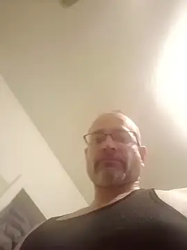 Curious9884 online show from January 2026 02:21:02 PM