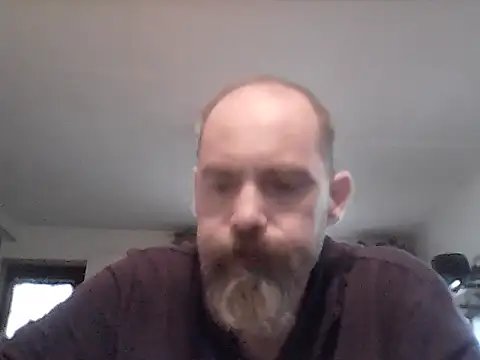 Snapshot of crazyheratic8 chatting on November 2025 10:20:02 PM crazyheratic8 online show from November 2025 10:20:02 PM