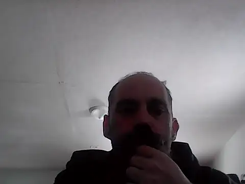 crazyheratic8 online show from December 2025 06:46:02 PM