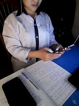 Zun 121 online show from November 2025 05:13:02 PM