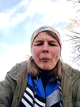 Snapshot of Masha412111 chatting on November 2025 12:40:02 PM Masha412111 online show from November 2025 12:40:02 PM